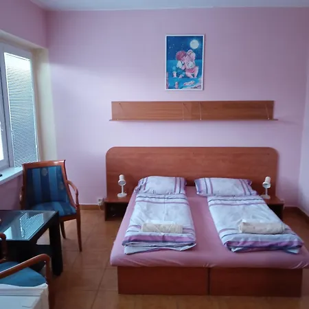 Πανσιόν Garni Sonata